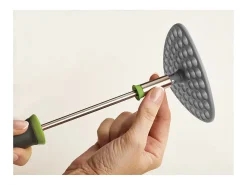 Amassador de batatas dobrável ergonômico Delta Joseph Joseph - Aço inoxidável cinza verde