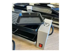 Aparelho de raclette Little Balance para 4 pessoas 800W, placa antiaderente removível, 4 frigideiras em madeira natural, compacto e leve
