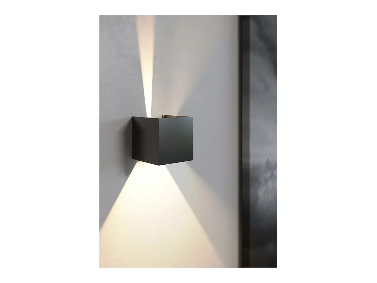 Aplique IP54 6.8W Corten LED com aletas ajustáveis ​​3000k