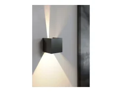 Aplique LED branco IP54 6,8W com aletas ajustáveis ​​3000k