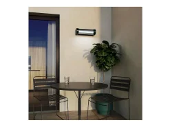 Aplique solar e recarregável Booster "Loma" 150 a 900 lúmens - Preto para uma iluminação exterior potente e durável