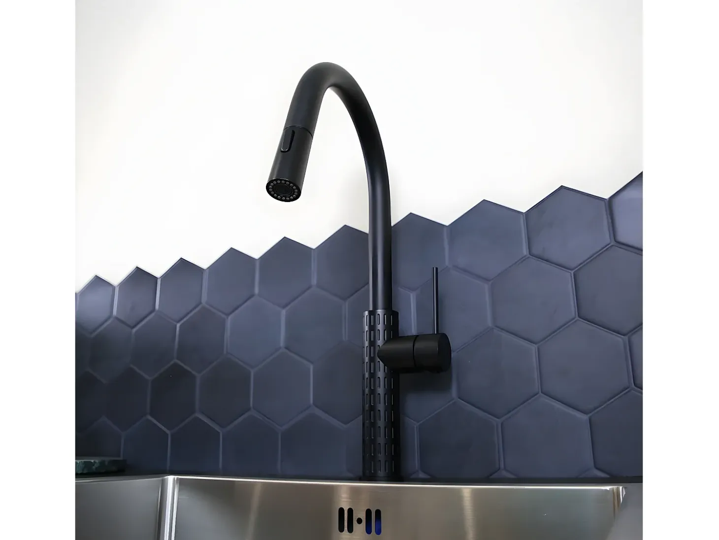 Architek Misturadora de lavatório com chuveiro extraível preto Essebagno