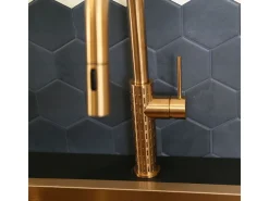 Architek Misturadora de lavatório com chuveiro extraível cobre escovado Essebagno