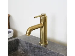 Art Deco Misturadora de lavatório baixa em dourado escovado Essebagno