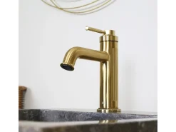 Art Deco Misturadora de lavatório baixa em dourado escovado Essebagno