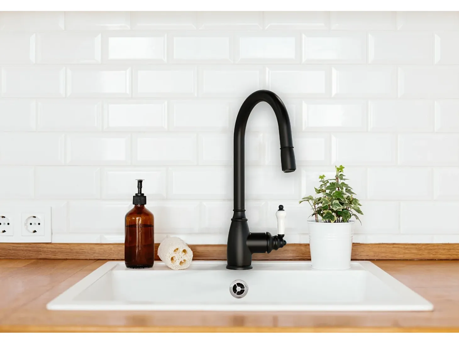 Ascott misturador para lava-loiça com chuveiro extraível preto Essebagno
