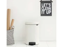 Balde de Lixo com Pedal New Icon 3L Branco Brabantia - Fecho Suave e Anti-Odor