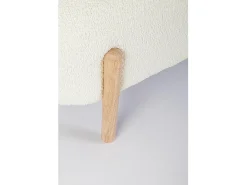 Banco em tecido com efeito bouclé branco e pernas em madeira de borracha - DAYLA