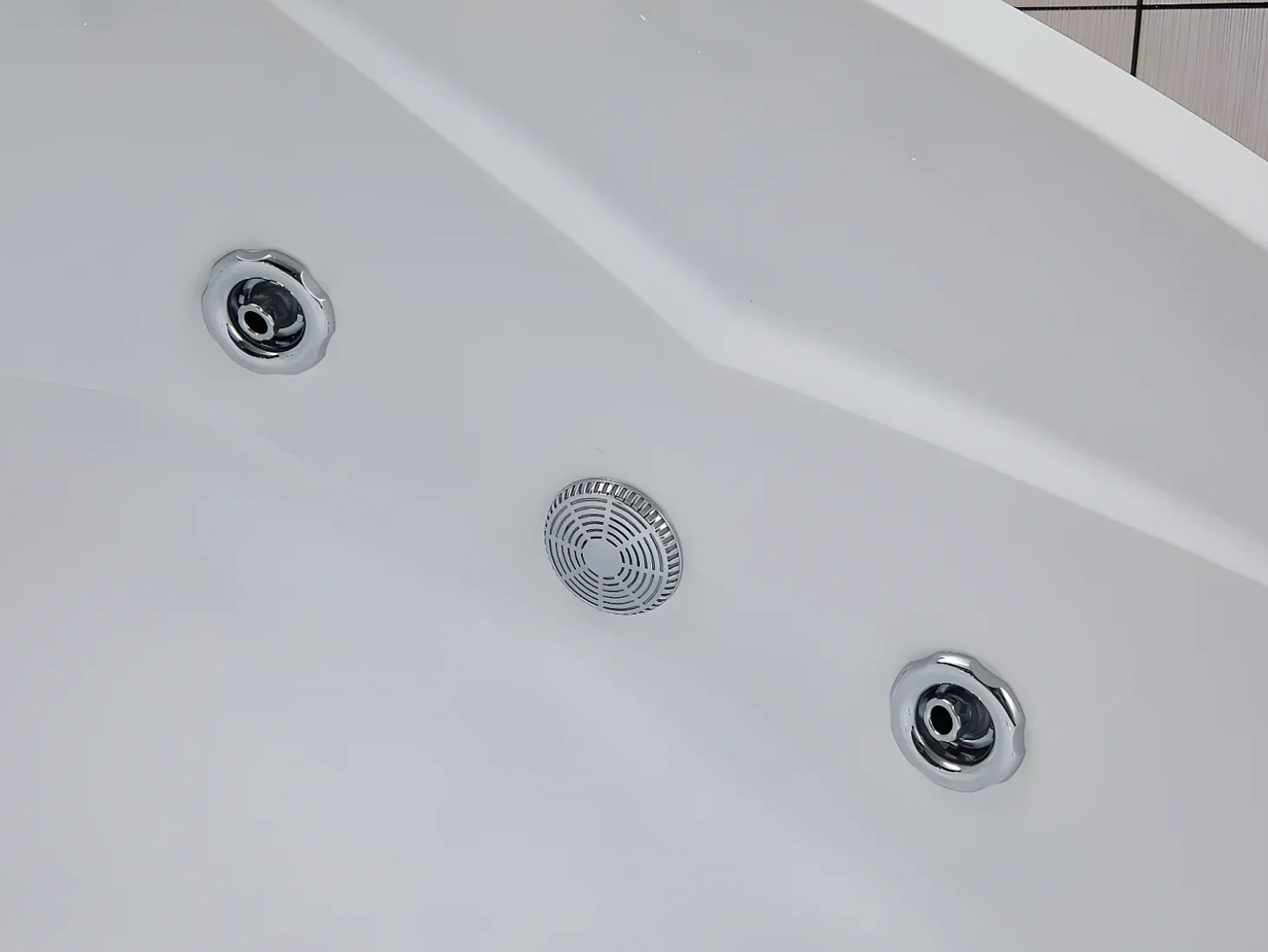 Banheira de canto de hidromassagem com sistema de cascata AGLENA - 2 lugares - 350 L - 150*150*60 cm