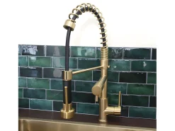 Big Pro Misturadora de lavatório com chuveiro móvel ouro escovado Essebagno