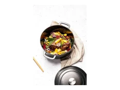 Caçarola de Ferro Fundido Esmaltado 28 cm 6,15 L COSY & TRENDY Fontestic, Para Todos os Fogões de Indução, Tampa com Gotas, 3 Cores