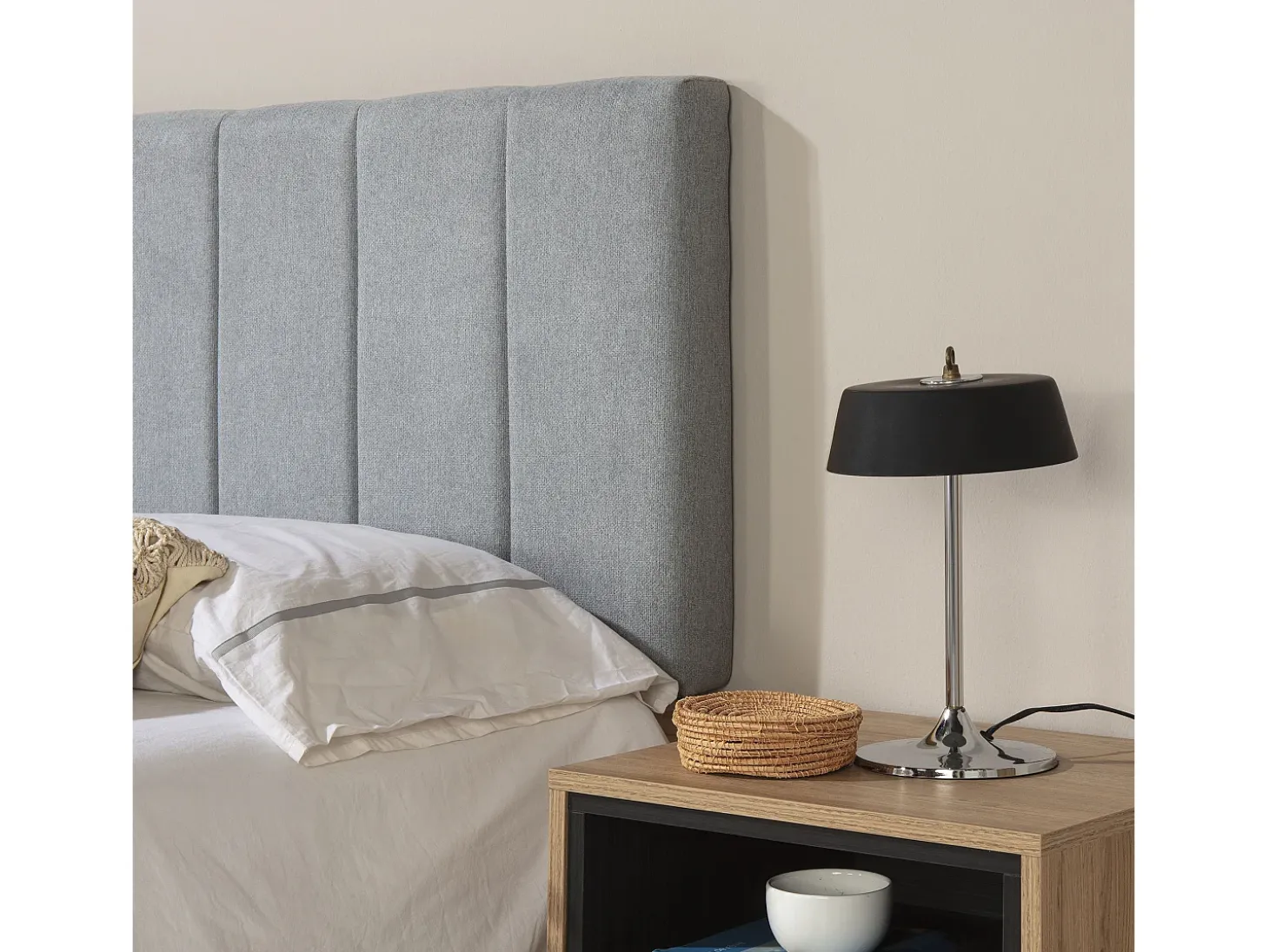 Cabeceira estofada Creta 150x60 cm Cor Cinza, Acolchoada com Espuma, Bordado Vertical, 8 cm de Espessura