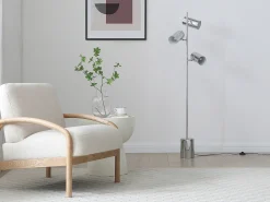 candeeiro de pé em latão dourado D.32 x A.155 cm - KINLEY