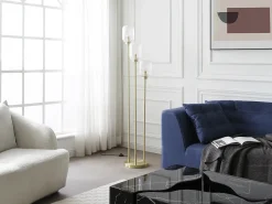 Candeeiro de pé em metal e vidro canelado - 3 globos - D. 30 x A. 161 cm - Dourado - LOUXOR