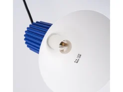 Candeeiro suspenso Estria loft, aço/alumínio - 1 lichtbronnen - L.14 x H.120 cm - branco/ultramarino