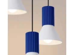 Candeeiro suspenso Estria loft, aço/alumínio - 3 lichtbronnen - L.30 x H.120 cm - branco/ultramarino