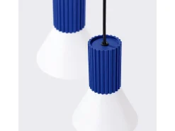 Candeeiro suspenso Estria loft, aço/alumínio - 3 lichtbronnen - L.30 x H.120 cm - branco/ultramarino