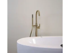 Charme II coluna mecânica de chão para ilha de banheira ouro escovado Essebagno