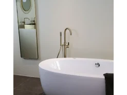 Charme II coluna mecânica de chão para ilha de banheira ouro escovado Essebagno