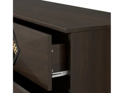 Cómoda baixa em nogueira com 6 gavetas, puxadores em rattan em forma de losango 120x40x74,5cm