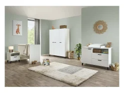 Cômoda infantil robusta com trocador integrado na cor branca, coleção DANAÉ.