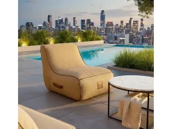 Coco Lounge Cadeirão de jardim insuflável RIVIERA ambiente Boho cor juta