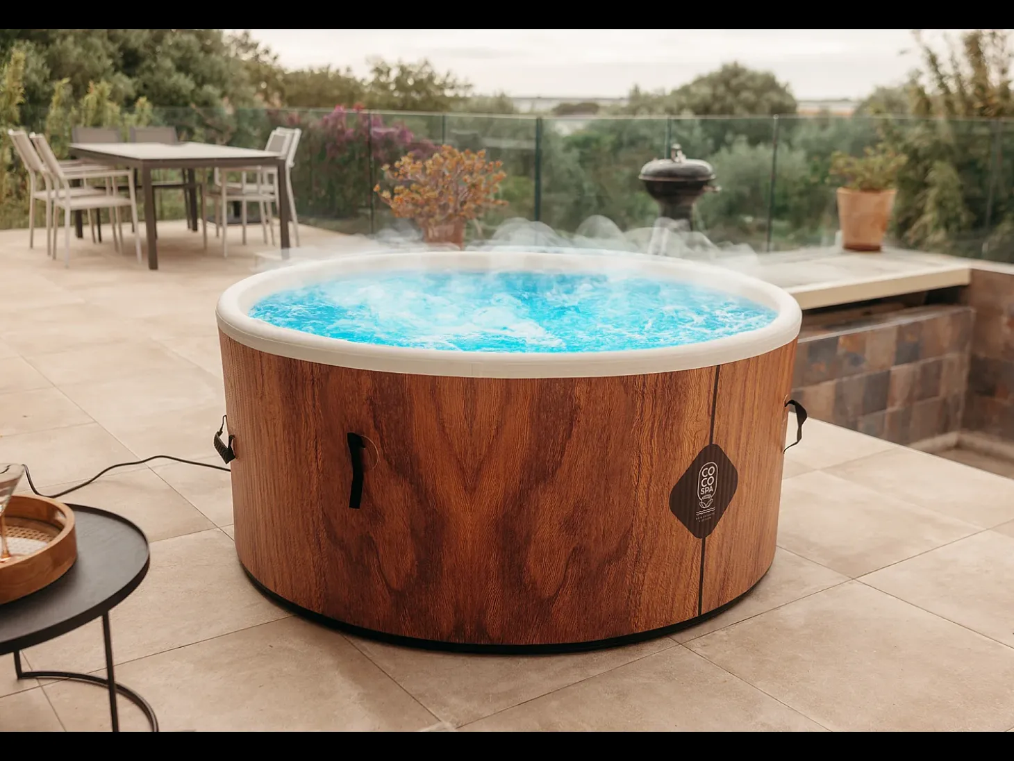 Coco Spa Tahiti Spa Insuflável - 150 cm de diâmetro - 800 litros - Motor de 2240 W - Para 2 a 4 pessoas