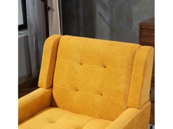Conjunto de 2 sofás de dois lugares e cadeirões em linho amarelo com pés em madeira.