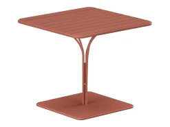 Conjunto de jantar de jardim metal mesa e 2 cadeiras empilháveis terracota MIRMANDE