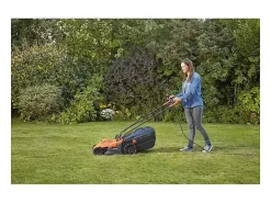 Cortador de Grama BLACK + DECKER 1400W 34cm - Punho tipo bicicleta BEMW461BH