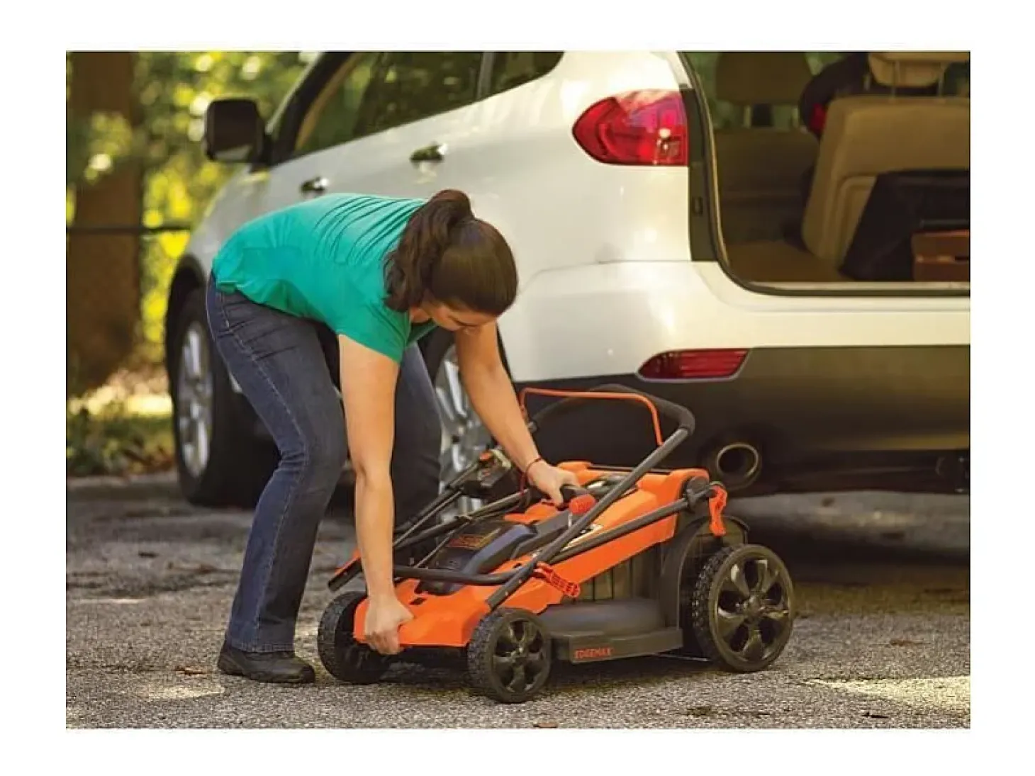 Cortador de grama elétrico BLACK + DECKER 48cm 2000W Mulching 4 em 1