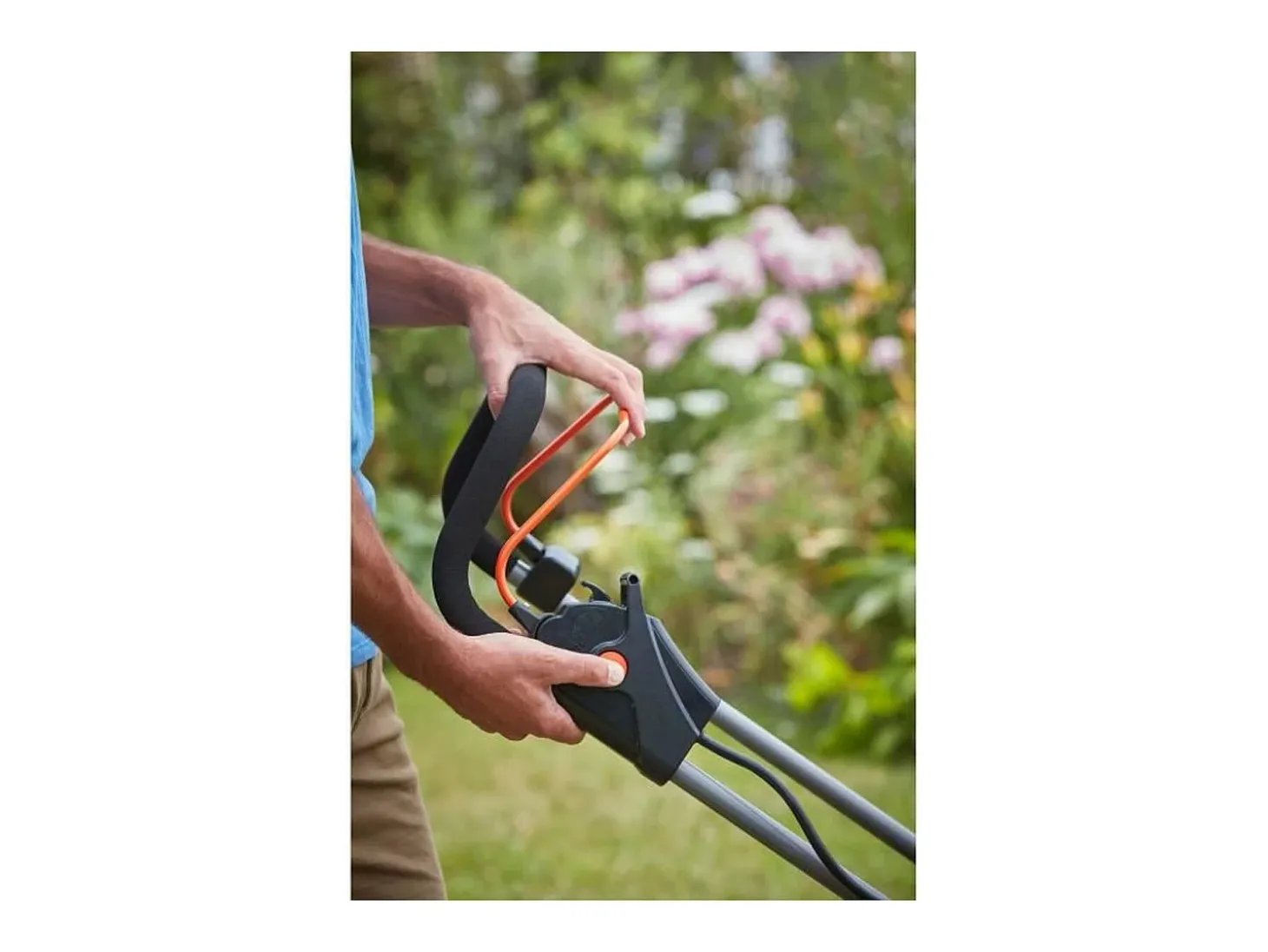 Cortador de grama sem fio BLACK & DECKER BCMW3336L1-QW - 36V - 33 cm - 2,5Ah - Mulching