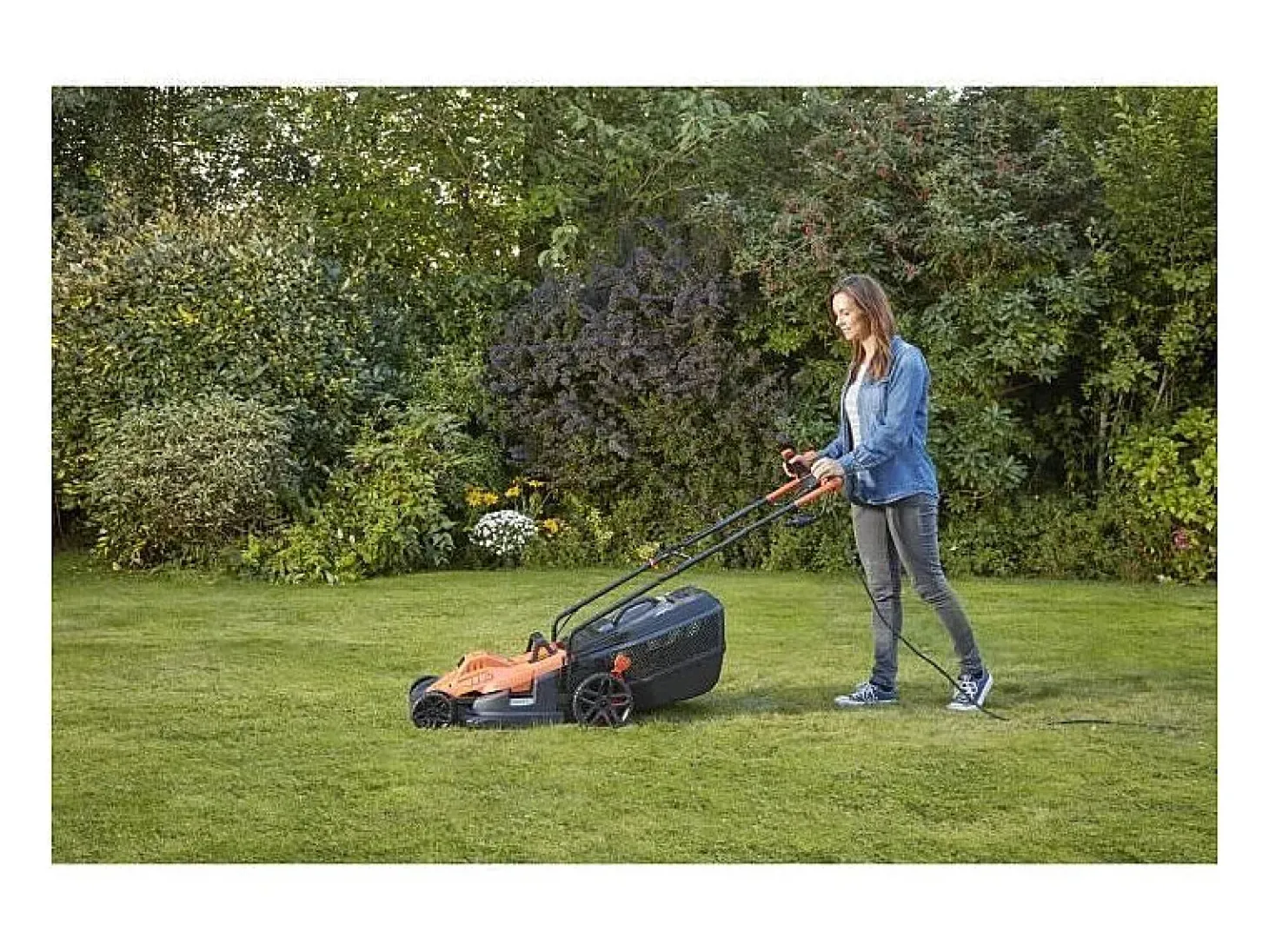 Cortador de relva BLACK & DECKER BEMW481BH 1800W 42cm Pega em forma de bicicleta