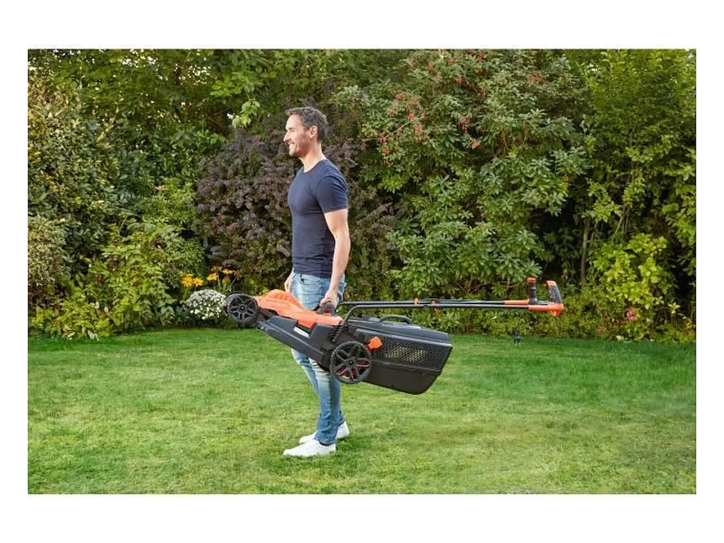 Cortador de relva BLACK & DECKER BEMW481BH 1800W 42cm Pega em forma de bicicleta