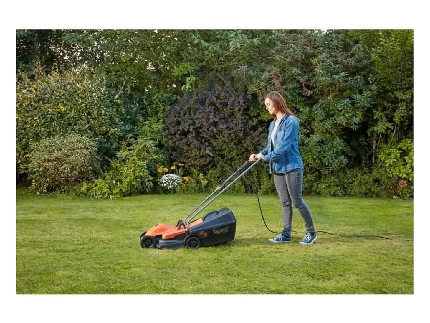 Cortador de relva BLACK & DECKER 32cm 1200W BEMW451
