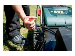 Cortador de relva sem fio Metabo RM 36-18 LTX BL 46 cm, motor brushless, 7 alturas de corte, saco 55 L, autotracionado, 18 V