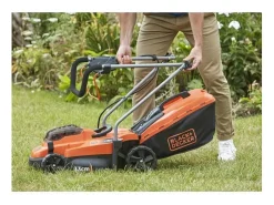 Corta-relvas sem fio BLACK + DECKER 33cm LITHIUM 18V - 2,5Ah - BCMW3318N-XJ