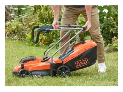 Corta-relvas sem fios BLACK+DECKER 33 cm LITHIUM 18V - 2,5Ah - 2 baterias - 1 carregador