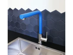 Esseloki misturador para lava-loiça em aço inoxidável com bico azul Essebagno