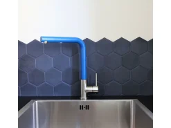Esseloki misturador para lava-loiça em aço inoxidável com bico azul Essebagno