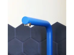 Esseloki misturador para lava-loiça em aço inoxidável com bico azul Essebagno