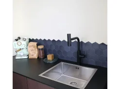 Esserain Misturadora de lavatório com chuveiro de mão extraível em preto mate Essebagno
