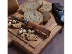 Estojo faca N°8 em madeira de oliveira com estojo Opinel