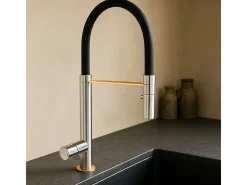 Exil Misturadora monocomando de lavatório em cetim e ouro rosa com chuveiro de mão Essebagno