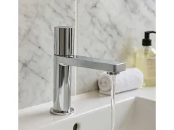 Exil torneira misturadora baixa cromada para lavatório Essebagno
