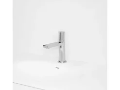 Exil torneira misturadora baixa cromada para lavatório Essebagno