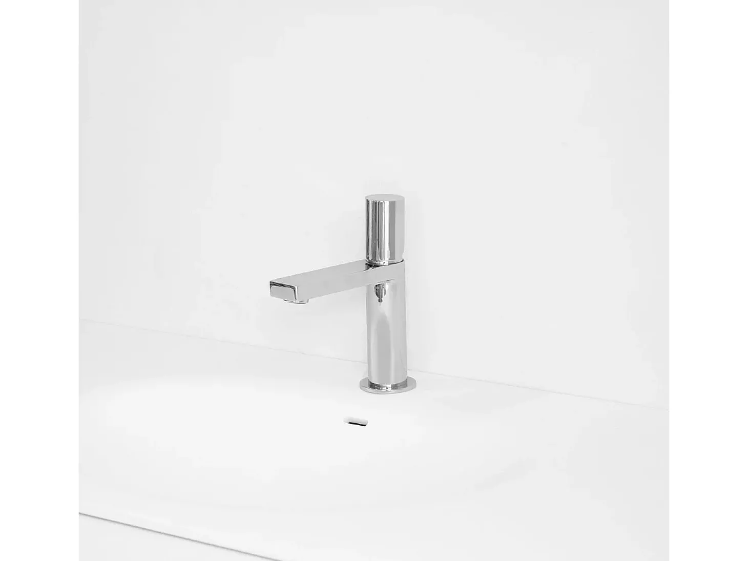 Exil torneira misturadora baixa cromada para lavatório Essebagno