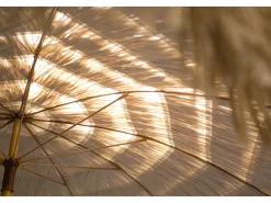 Guarda-sol transparente com franjas em aço com acabamento em madeira natural