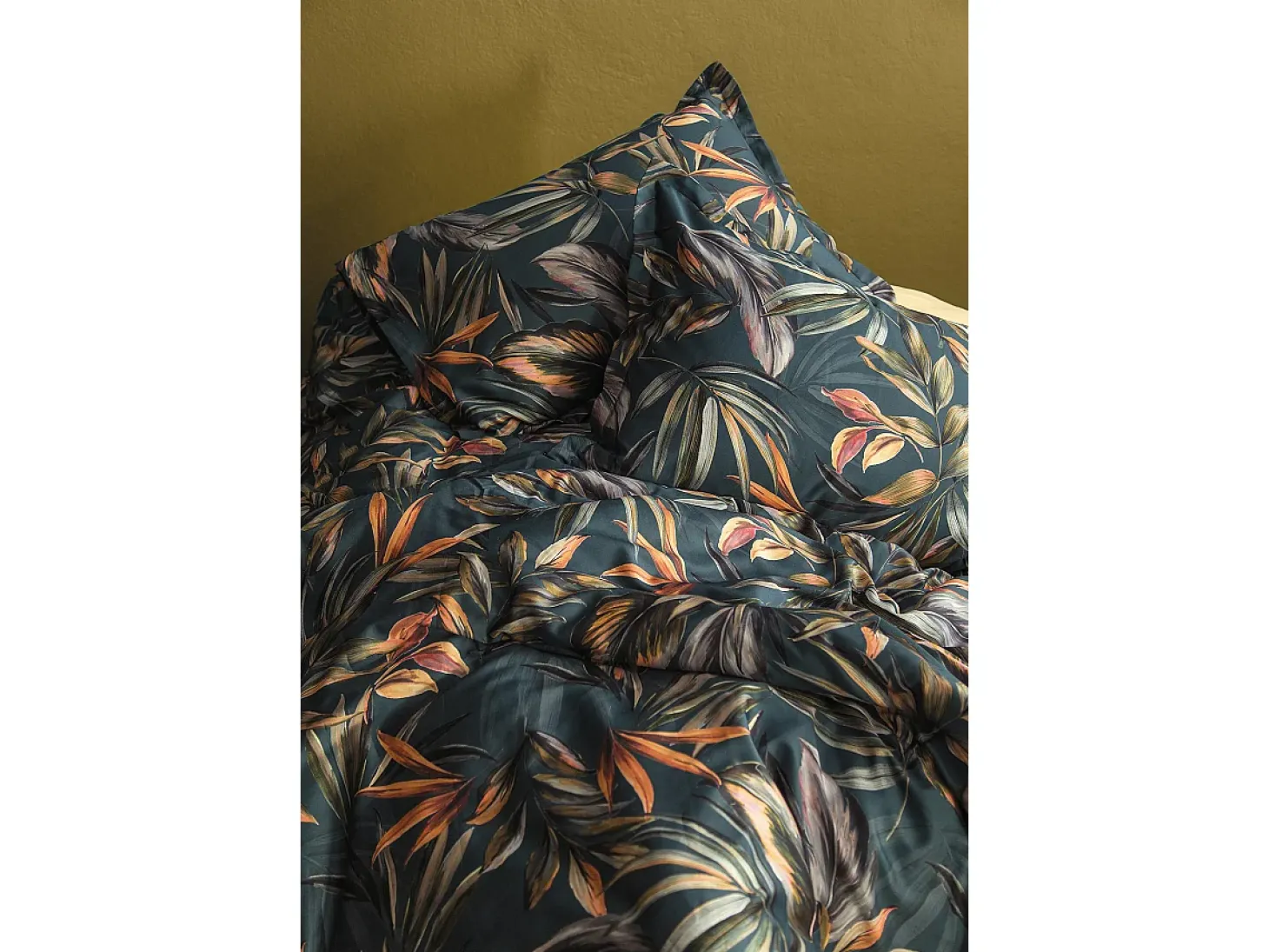 Jogo de cama para 2 pessoas 1 capa de edredão 240x220 cm+2 Fronhas 63x63 cm em cetim de algodão