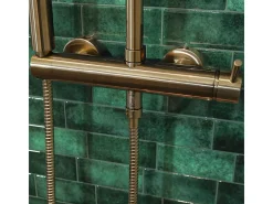 Kiwo coluna de duche mecânica dourada Essebagno